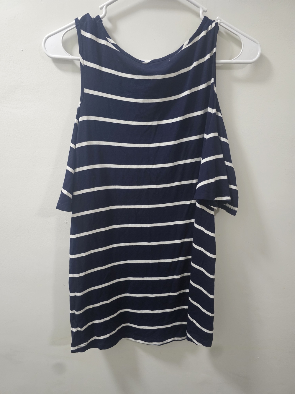 Cold Shoulder Striped Top Navy and White Casual Blouse Size Medium - Picture 2 of 3